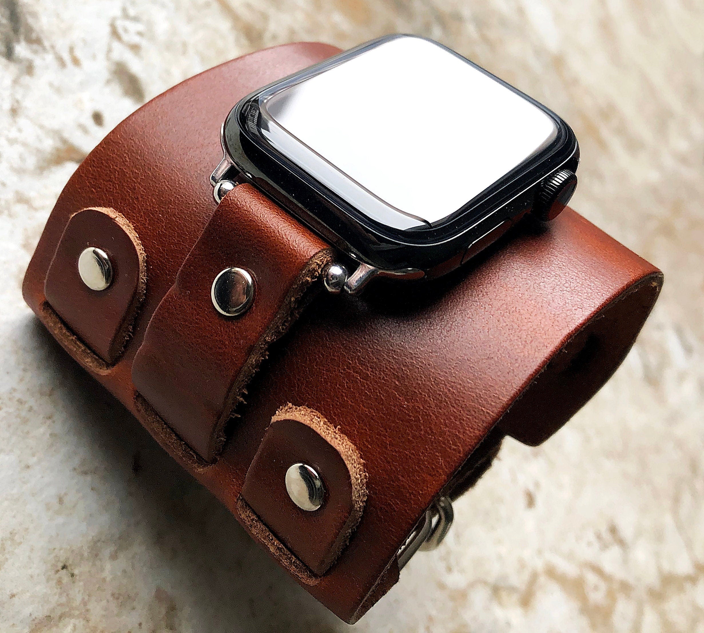Apple Watch Band Cuff Bund Steampunk Wide Strap Leather Bracelet for iWatch Ultra 2 49mm 45mm 44mm 41mm 9 8 7 SE 6 5 4 3 2 1 38mm 40 42mm BR